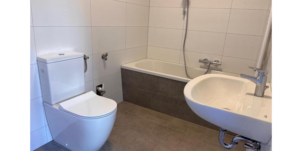 Erdgeschoßwohnung Neuruppin - 2 Zimmer, 63 m&sup2;, 900&euro; | Angebot:25852601