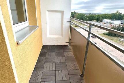 Wohnung Tangerhütte - 3 Zimmer, 57 m&sup2;, 300&euro; | Angebot:24035592