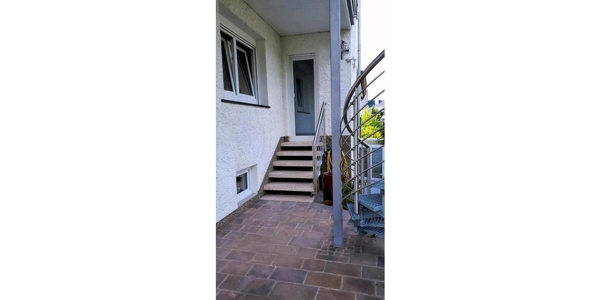 Erdgeschoßwohnung Riegelsberg - 4 Zimmer, 104 m&sup2;, 800&euro; | Angebot:27700884