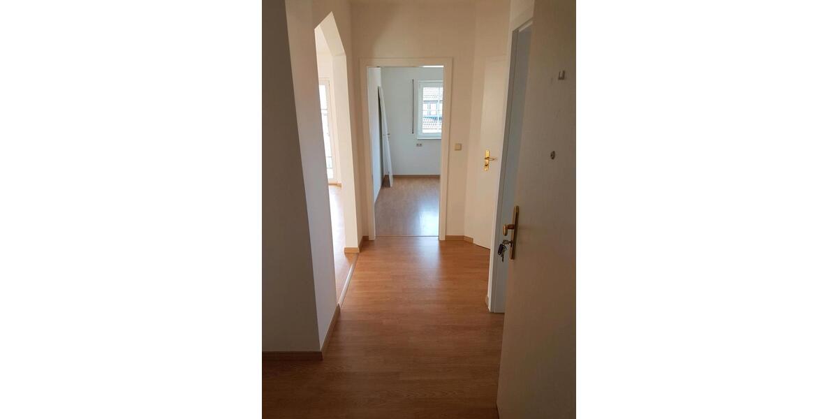 Dachgeschoßwohnung Schmalkalden - 2 Zimmer, 60 m&sup2;, 350&euro; | Angebot:24886292