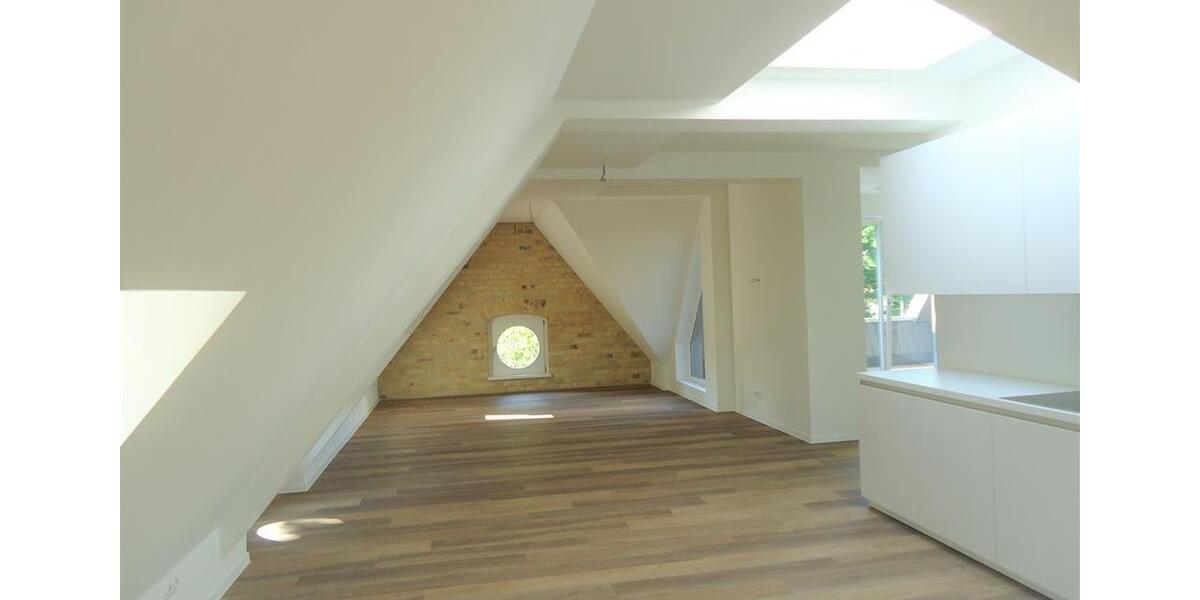 Dachgeschoßwohnung Naunhof - 2 Zimmer, 80 m&sup2;, 999&euro; | Angebot:25056005