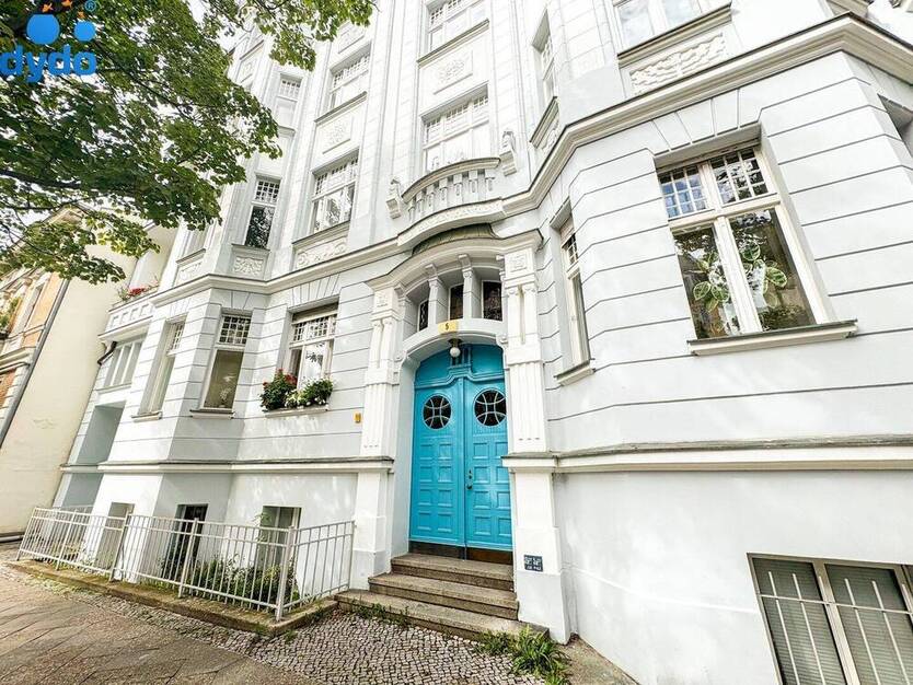 Diese charmante AltbauWohnung wartet auf Sie - jetzt bewerben und Chance nutzen + EBK und Balkon