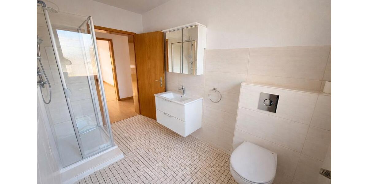 Etagenwohnung Losheim am See - 4 Zimmer, 101 m&sup2;, 890&euro; | Angebot:26642879