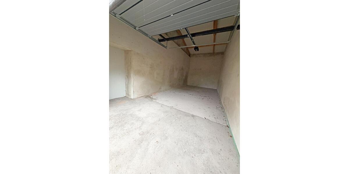 Ebenerdige GarageLagerfläche 30,53 qm mit Freifläche und Stromanschluss zu vermieten zimmer