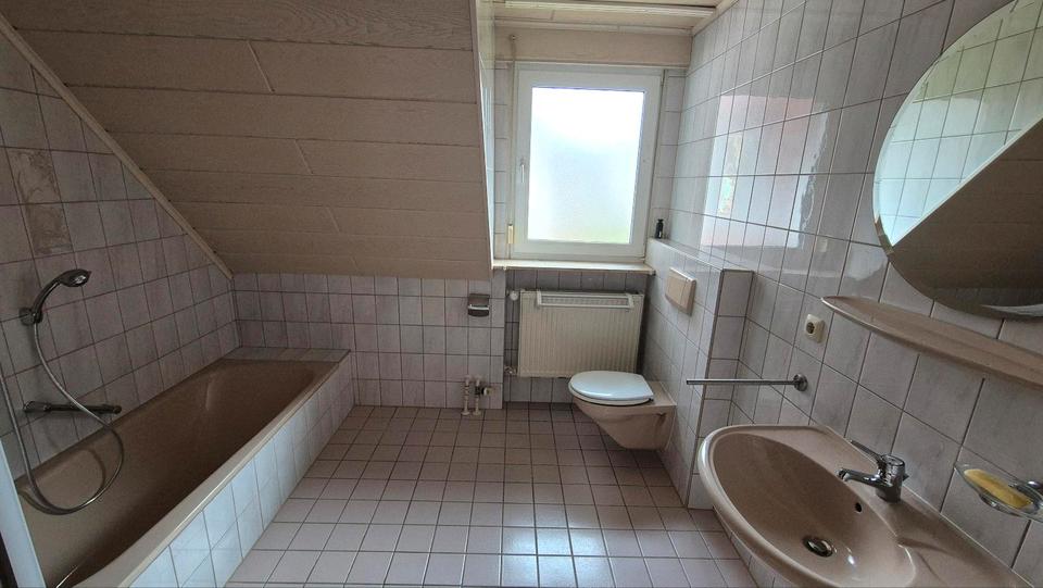 Maisonettenwohnung Edelsfeld - 3 Zimmer, 100 m&sup2;, 1.000&euro; | Angebot:26004604