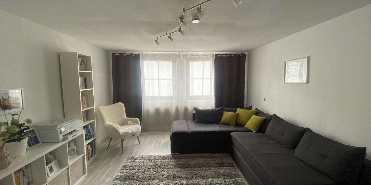 Etagenwohnung Herrenberg - 4 Zimmer, 110 m&sup2;, 1.020&euro; | Angebot:26891944