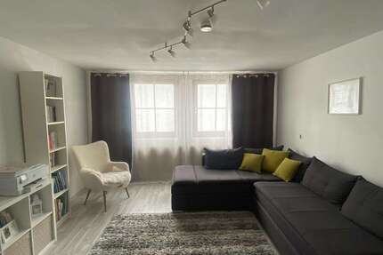 Wohnung Herrenberg - 4 Zimmer, 110 m&sup2;, 1.020&euro; | Angebot:26891944