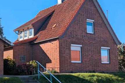 Haus Horneburg - 6 Zimmer, 100 m&sup2;, 1.200&euro; | Angebot:26047160