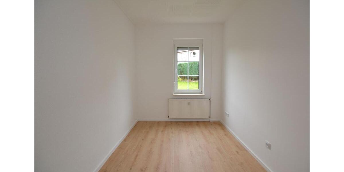 Erdgeschoßwohnung Stadtoldendorf - 2.5 Zimmer, 93 m&sup2;, 690&euro; | Angebot:23805658