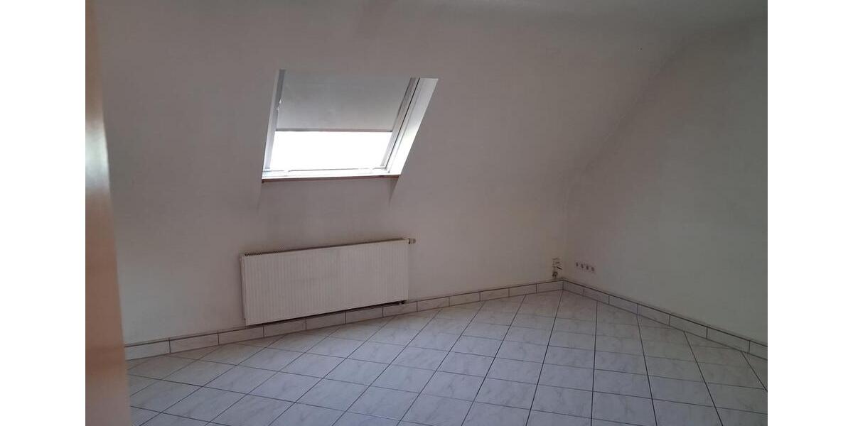 Dachgeschoßwohnung Neunkirchen - 4 Zimmer, 82 m&sup2;, 750&euro; | Angebot:26614999