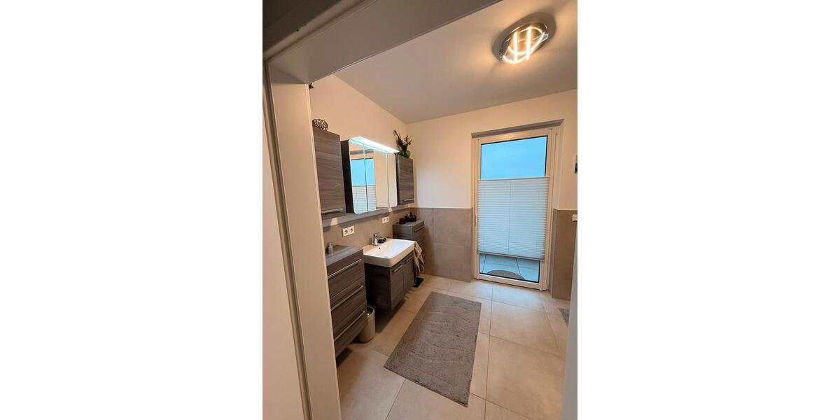 Einfamilienhaus Bad Lippspringe - 3.5 Zimmer, 91 m&sup2;, 1.035&euro; | Angebot:26604531