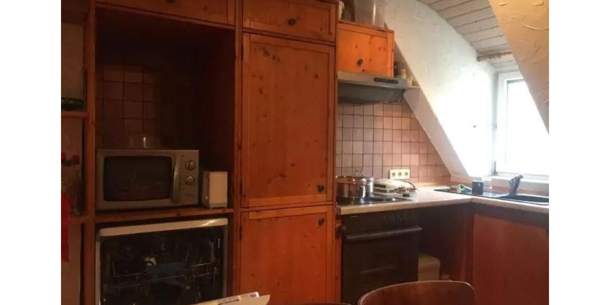 Dachgeschoßwohnung Esslingen am Neckar - 2 Zimmer, 49 m&sup2;, 900&euro; | Angebot:24612224