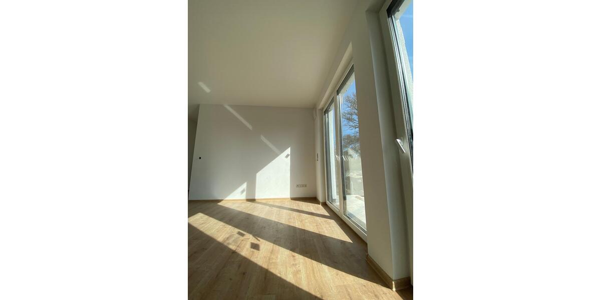 Dachgeschoßwohnung Oranienburg - 3 Zimmer, 88 m&sup2;, 1.584&euro; | Angebot:23297890