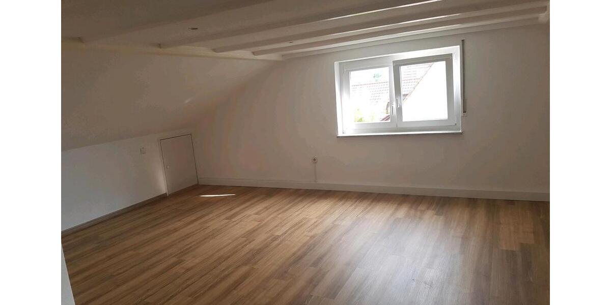Dachgeschoßwohnung Dunningen - 2 Zimmer, 62 m&sup2;, 590&euro; | Angebot:25903836