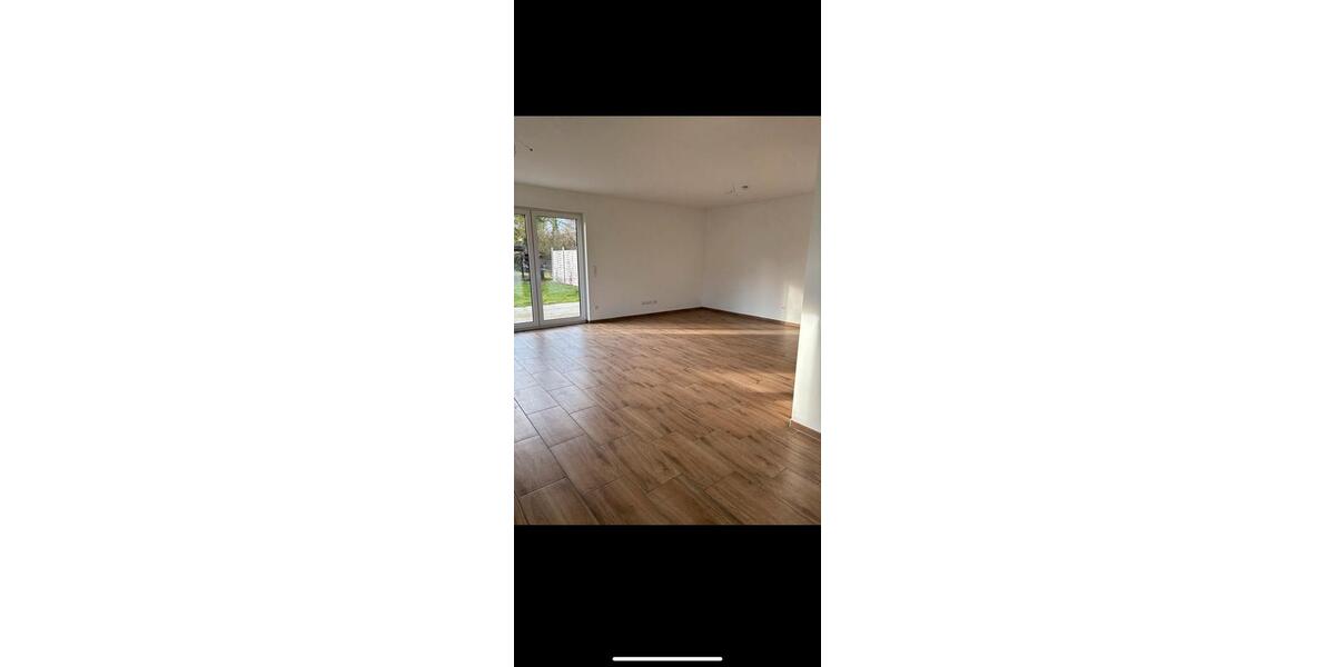 Etagenwohnung Meinersen - 4 Zimmer, 125 m&sup2;, 1.200&euro; | Angebot:25104127