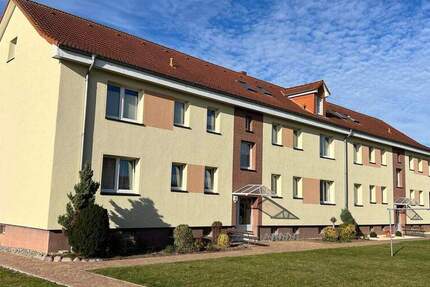 Wohnung Röbel Marienfelde - 2 Zimmer, 48 m&sup2;, 288&euro; | Angebot:25139702