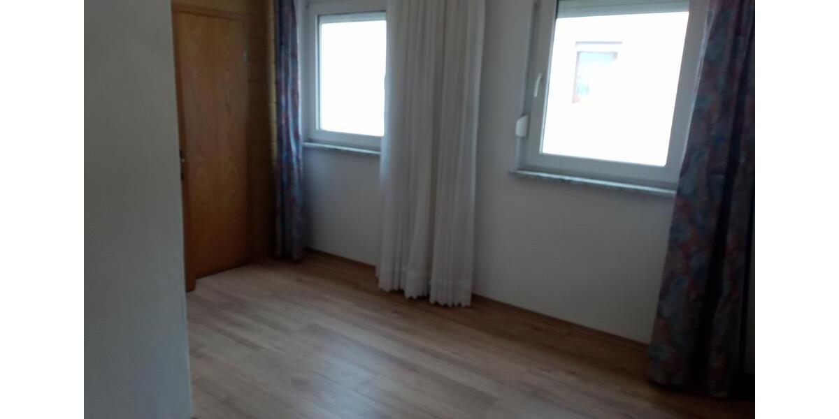 Etagenwohnung Warmensteinach - 2 Zimmer, 52 m&sup2;, 360&euro; | Angebot:26420381