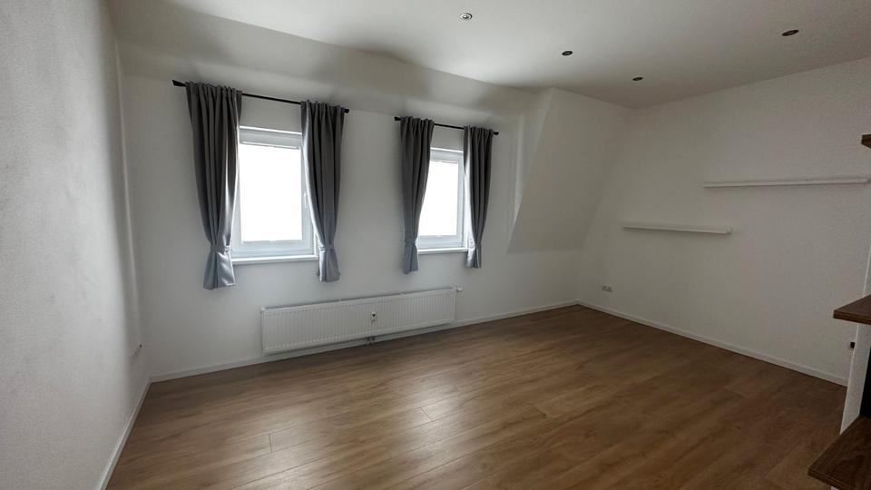 Dachgeschoßwohnung Arnsberg Obereimer - 3 Zimmer, 80 m&sup2;, 720&euro; | Angebot:26336435
