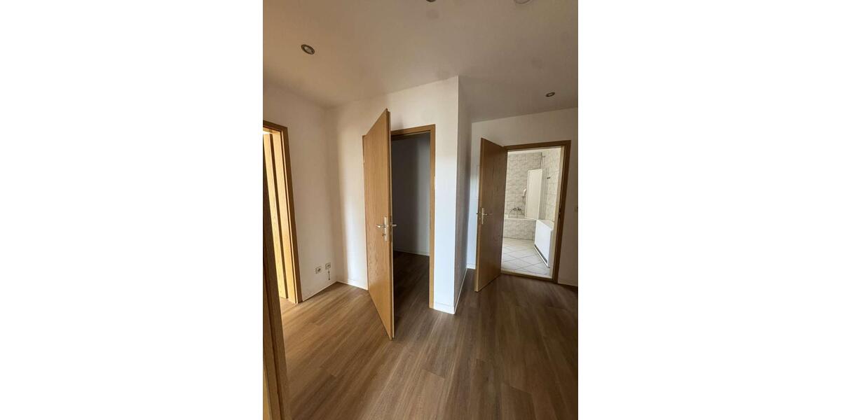 Etagenwohnung Wilkau-Haßlau Haßlau - 3 Zimmer, 83 m&sup2;, 460&euro; | Angebot:26004594