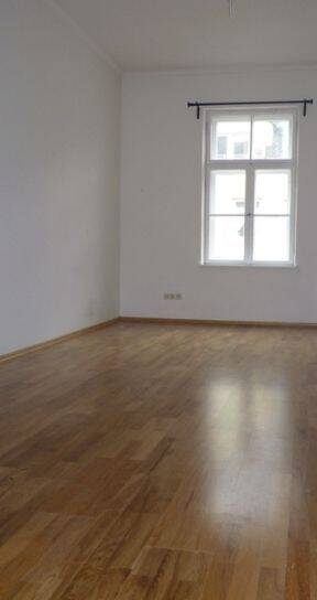 Etagenwohnung München Altstadt-Lehel - 3 Zimmer, 90 m&sup2;, 2.160&euro; | Angebot:26886690