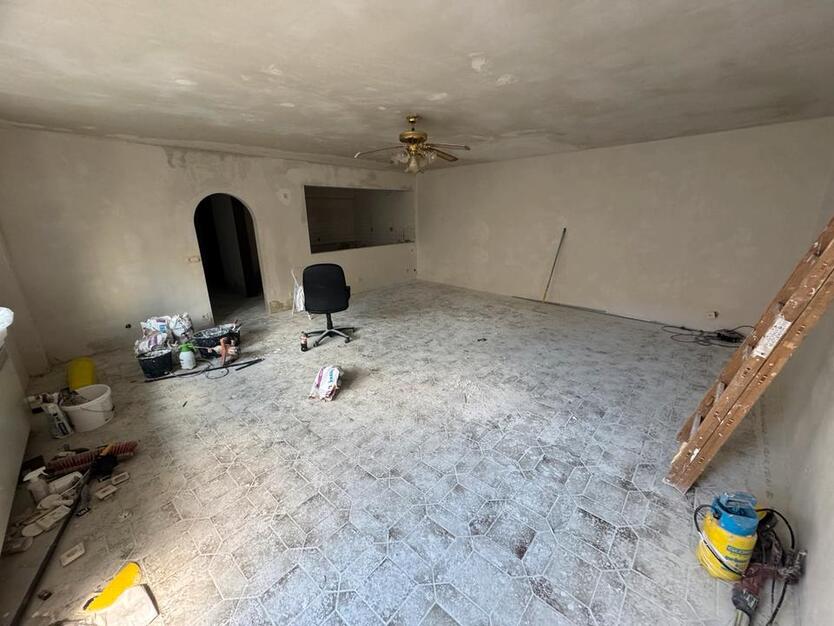 -BAUSTELLE- 2ZKB Wohnung in Völklingen Stadtmitte
