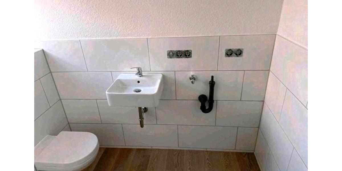 Dachgeschoßwohnung Borken (Hessen) - 3 Zimmer, 108 m&sup2;, 860&euro; | Angebot:26552811
