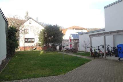 Kleine 2-Zimmer-Wohnung in zentraler Wohnlage von Rudolstadt; Personenaufzug im Haus ! 2 zimmer