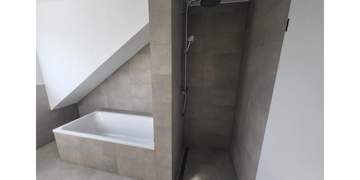 Erstbezug: 3-Zimmer-Dachgeschosswohnung in Heitersheim zimmer