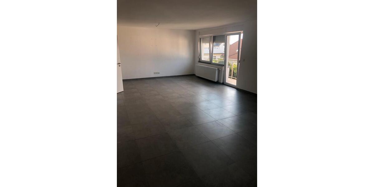 Etagenwohnung Hadamar - 3 Zimmer, 100 m&sup2;, 1.250&euro; | Angebot:25987636