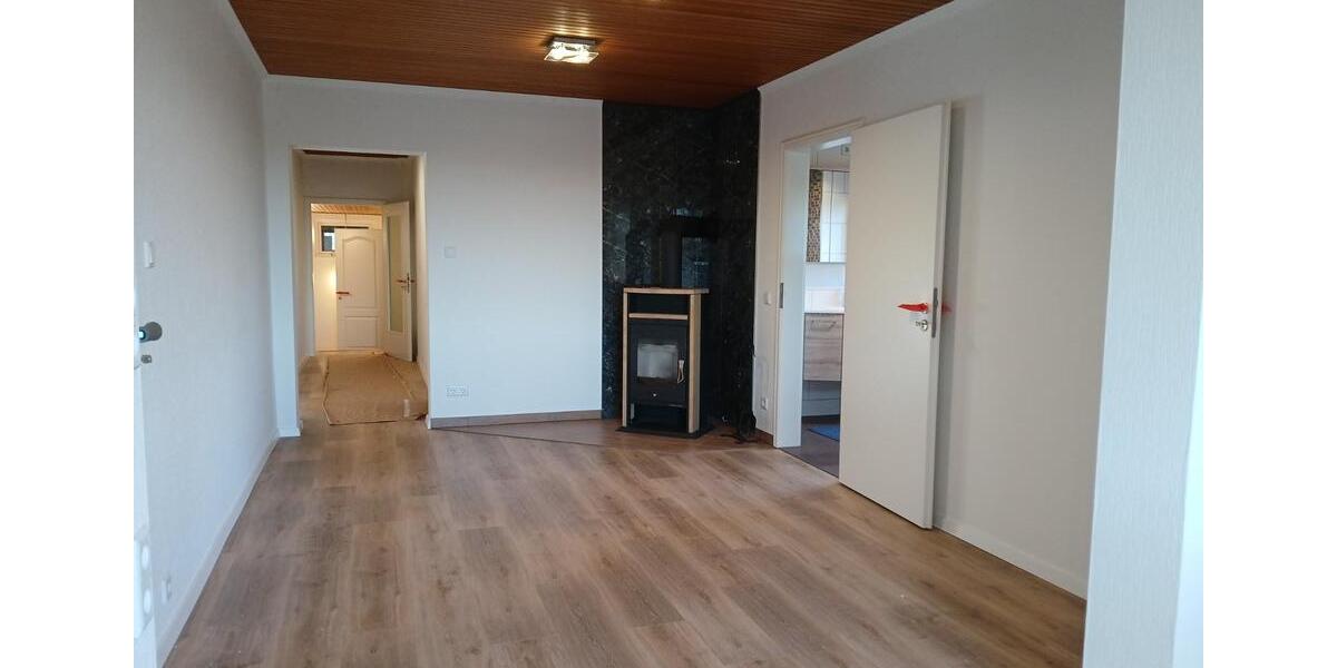 Erdgeschoßwohnung Norderstedt Glashütte - 3 Zimmer, 115 m&sup2;, 1.450&euro; | Angebot:23691676