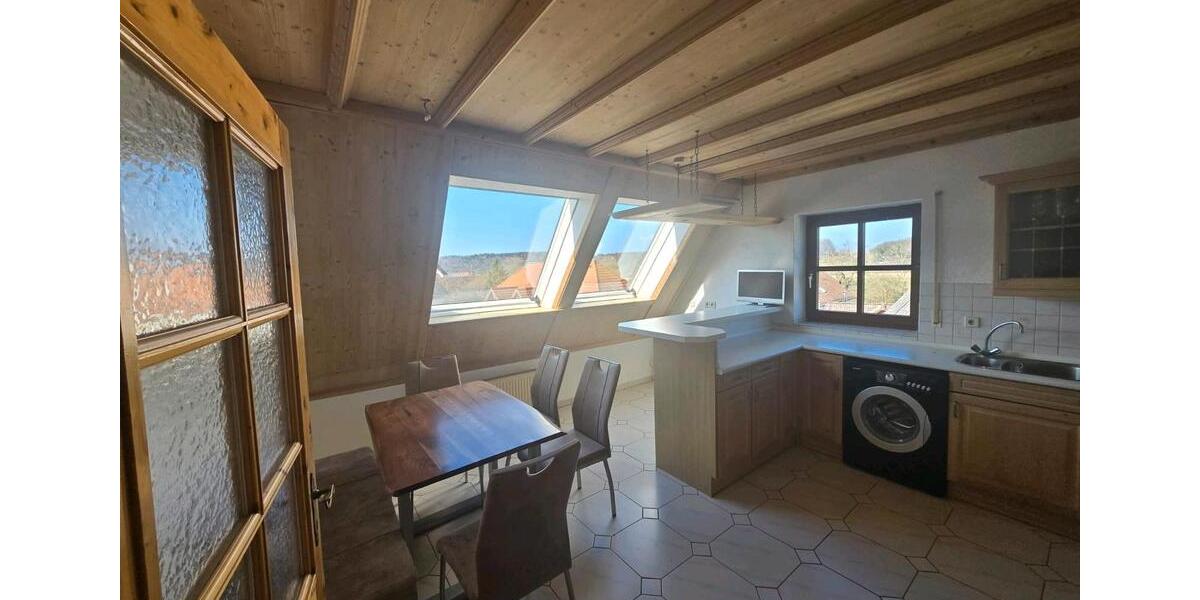 Maisonettenwohnung Egloffstein - 3 Zimmer, 96 m&sup2;, 840&euro; | Angebot:25702428