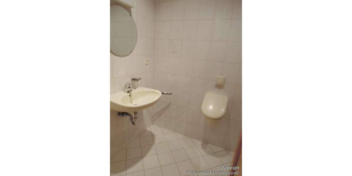 Etagenwohnung Beilngries - 5 Zimmer, 167 m&sup2;, 1.000&euro; | Angebot:24812679