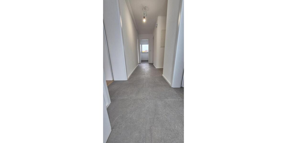 Exklusiver Erstbezug: EG-Wohnung mit wundervollem Erker, riesiger Hochterrasse und Südgarten 3 zimmer