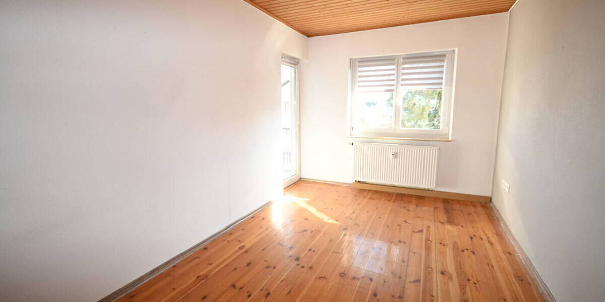 Etagenwohnung Neumarkt in der Oberpfalz / Holzheim Holzheim - 3 Zimmer, 81 m&sup2;, 720&euro; | Angebot:26154435