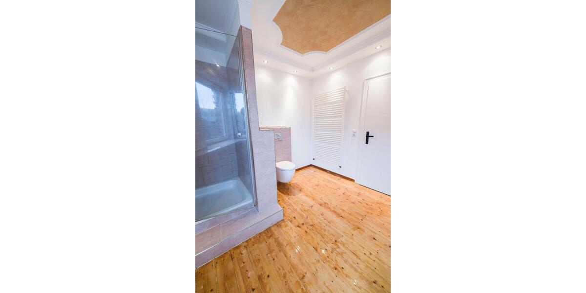 Großzügige 3-Zimmer-Maisonette (77 m²) mit Dachterrasse frisch re 3 zimmer