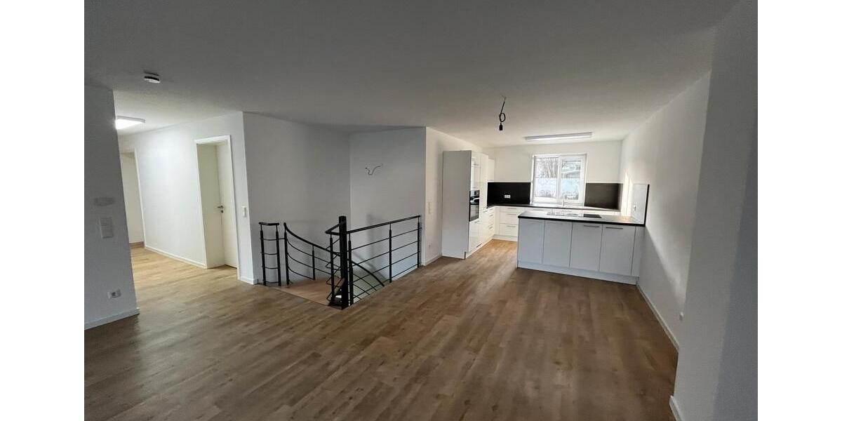 Maisonettenwohnung Göppingen Faurndau - 4 Zimmer, 145 m&sup2;, 1.380&euro; | Angebot:26694109