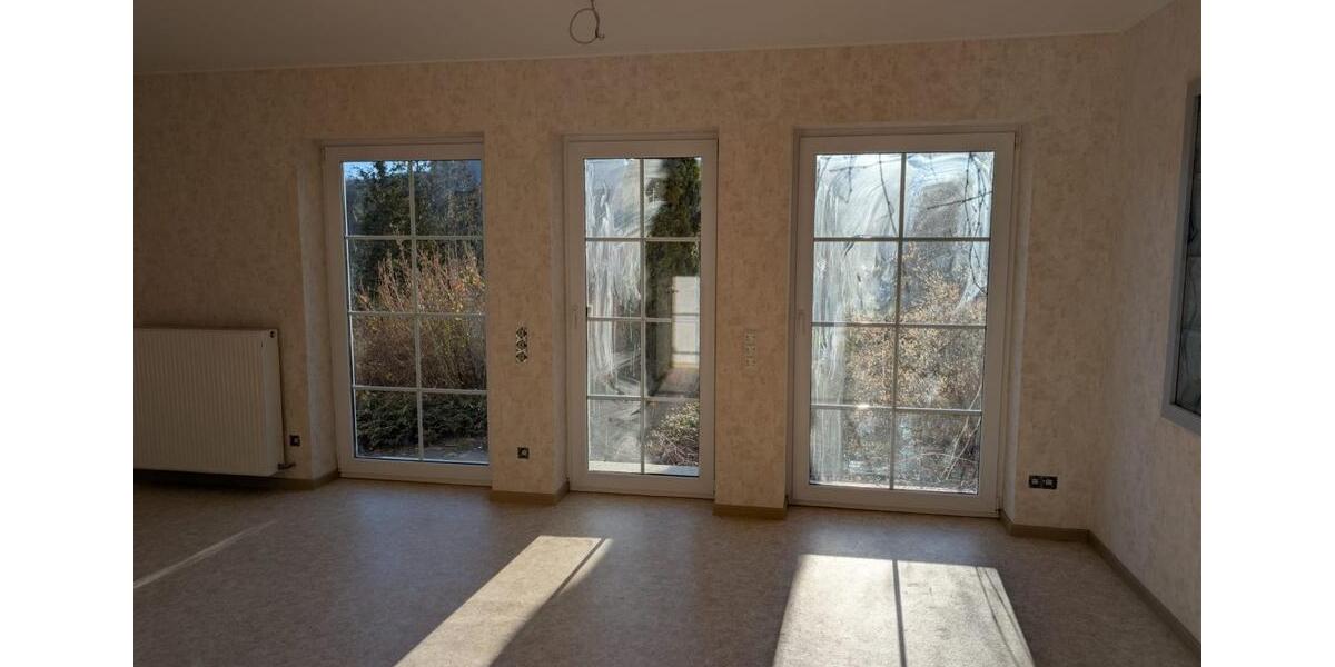 Einfamilienhaus Künzelsau - 5 Zimmer, 210 m&sup2;, 1.950&euro; | Angebot:24367758