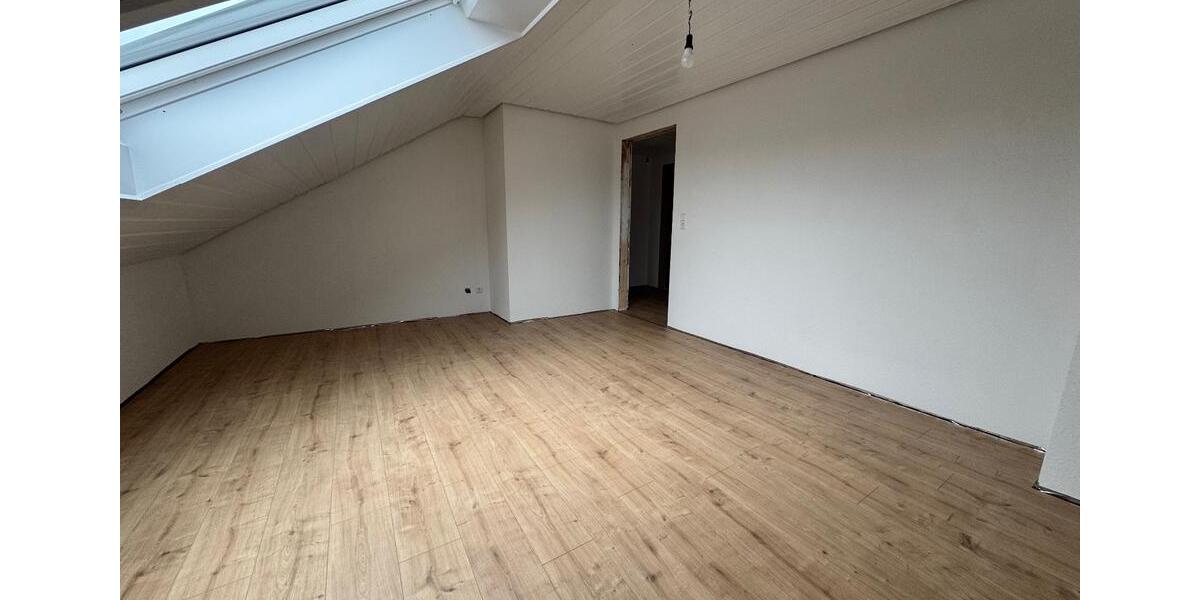 Dachgeschoßwohnung Horb am Neckar - 3.5 Zimmer, 80 m&sup2;, 950&euro; | Angebot:25649577