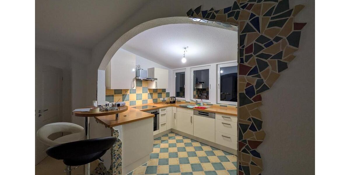 Dachgeschoßwohnung Neustadt an der Weinstraße - 4 Zimmer, 1.100&euro; | Angebot:23384660