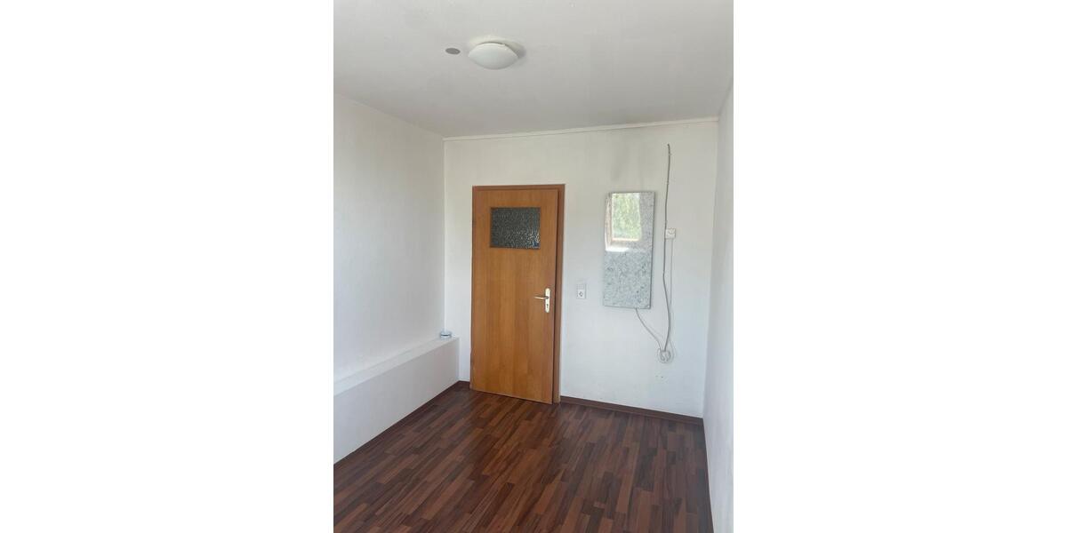 Wohnen auf Zeit Leimen - 9 Zimmer, 200 m&sup2;, 480&euro; | Angebot:26248451