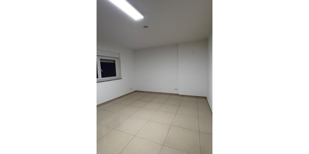 Etagenwohnung Remshalden - 2 Zimmer, 85 m&sup2;, 1.300&euro; | Angebot:26493420