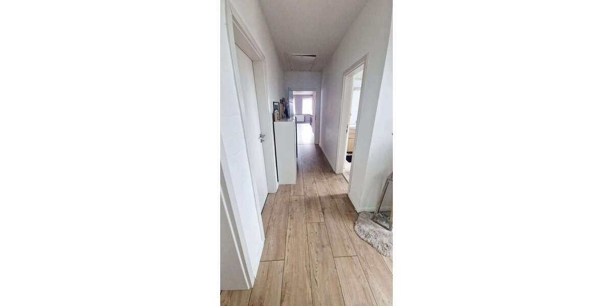 Etagenwohnung Stadthagen - 3 Zimmer, 102 m&sup2;, 780&euro; | Angebot:26961040
