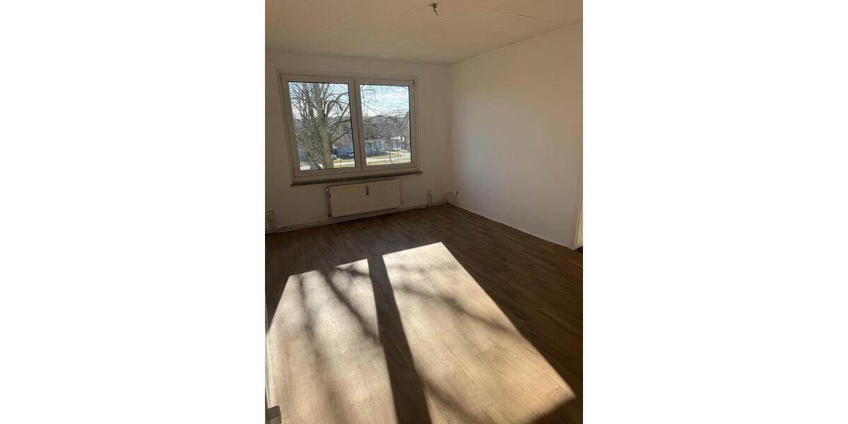 Etagenwohnung Klötze - 3 Zimmer, 61 m&sup2;, 310&euro; | Angebot:26057503