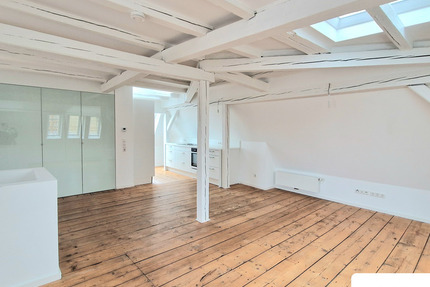 Wohnung Stuttgart Stuttgart-Mitte - 5 Zimmer, 134 m&sup2;, 2.796&euro; | Angebot:24659602