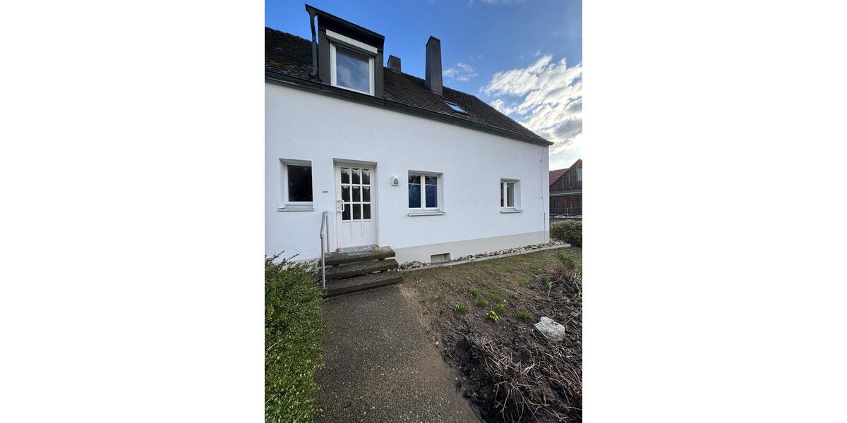 Doppelhaushälfte Neumarkt in der Oberpfalz Altenhof - 6 Zimmer, 120 m&sup2;, 1.300&euro; | Angebot:26007668