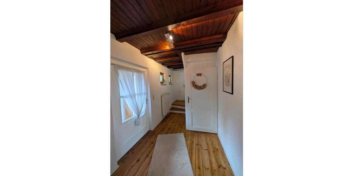 Einfamilienhaus Villingen-Schwenningen Schwenningen - 4 Zimmer, 95 m&sup2;, 1.800&euro; | Angebot:25980750