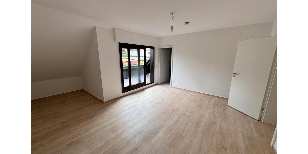 Reihenhaus Winterberg - 7 Zimmer, 165 m&sup2;, 1.300&euro; | Angebot:26547229