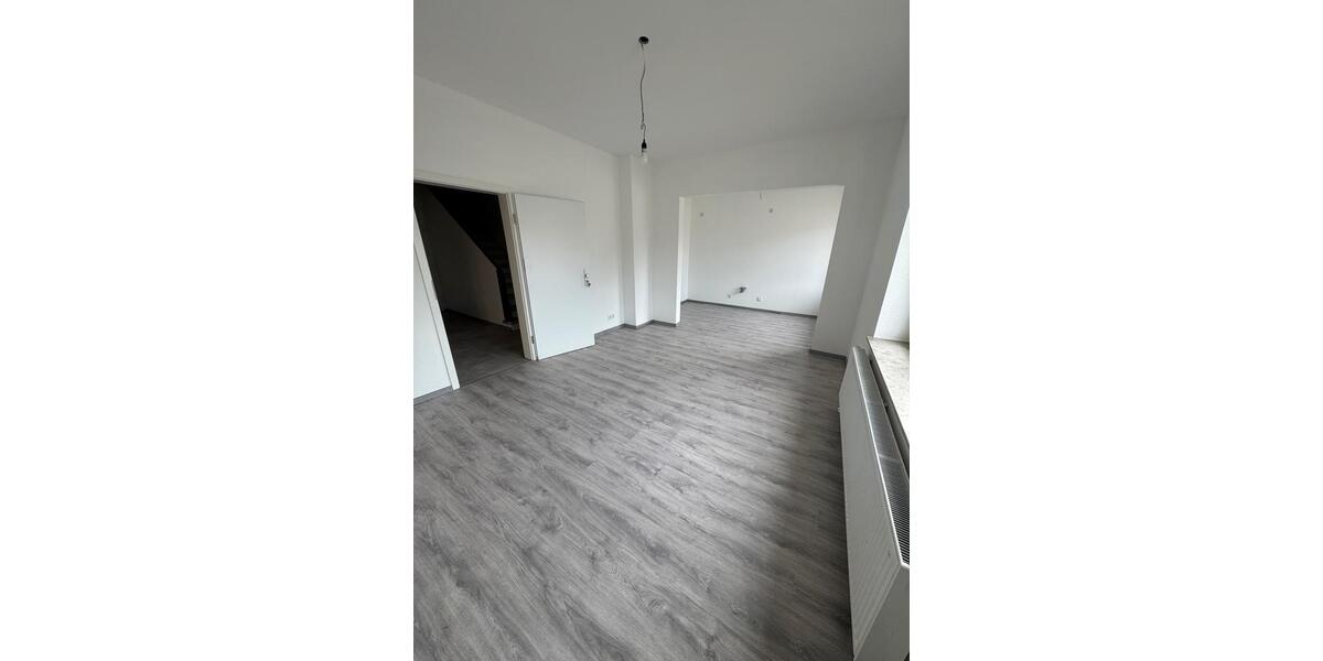 Erdgeschoßwohnung Löhne - 3 Zimmer, 85 m&sup2;, 900&euro; | Angebot:26337681