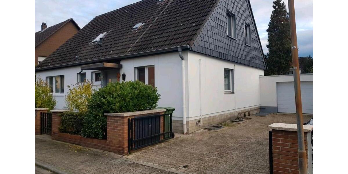 Dachgeschoßwohnung Schwetzingen - 4 Zimmer, 90 m&sup2;, 1.350&euro; | Angebot:26443372