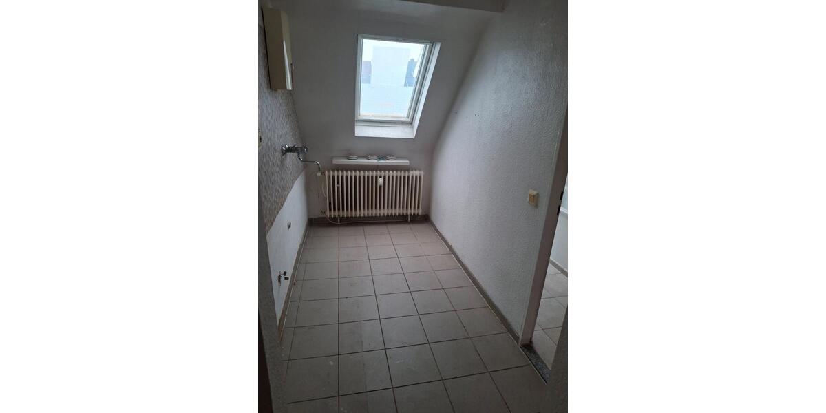 Etagenwohnung Köln Nippes - 2.5 Zimmer, 60 m&sup2;, 900&euro; | Angebot:26454234